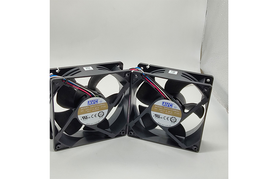 在 AVC 散热风扇选型过程中，建议工程师避免“环境导向型误判” 